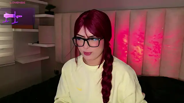 Megan_mooree_'s cam snapshot