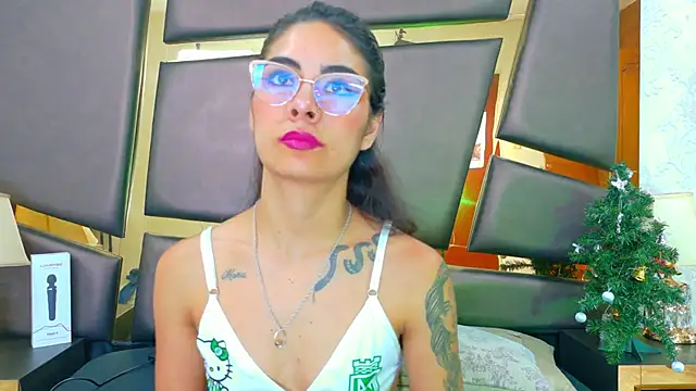 NicoleEsposito's cam snapshot