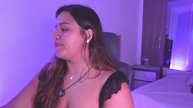 ElaBourn_'s cam snapshot