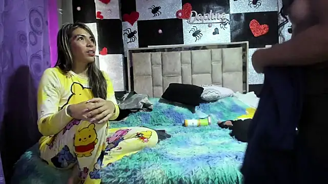 sophiaydaphne's cam snapshot