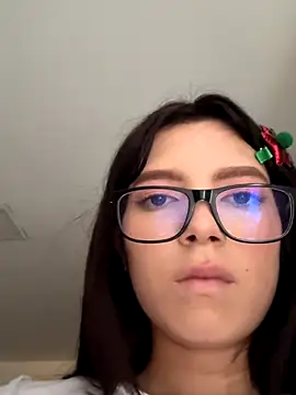 l0lita_sweet live sex cam