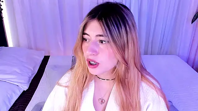 tiffany_becker's cam snapshot