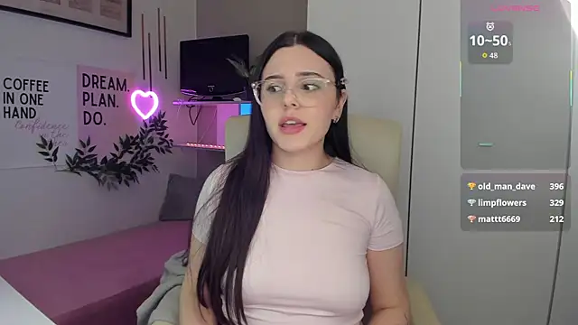 LiaWoow's cam snapshot