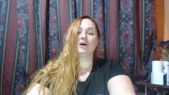 Foxy_Kate3333's cam snapshot