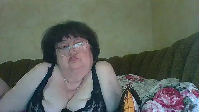 MilaSky5303's cam snapshot