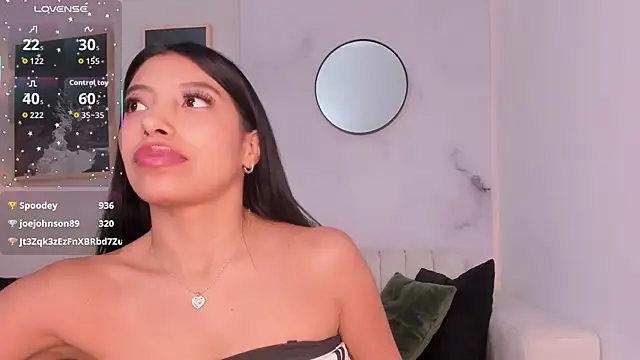 Tiffany_Low's cam snapshot