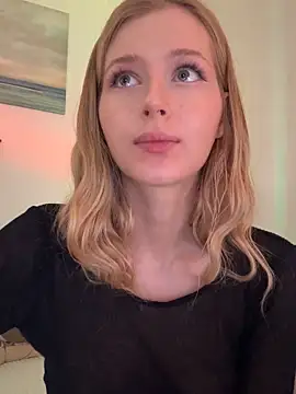 LunaRase live sex cam