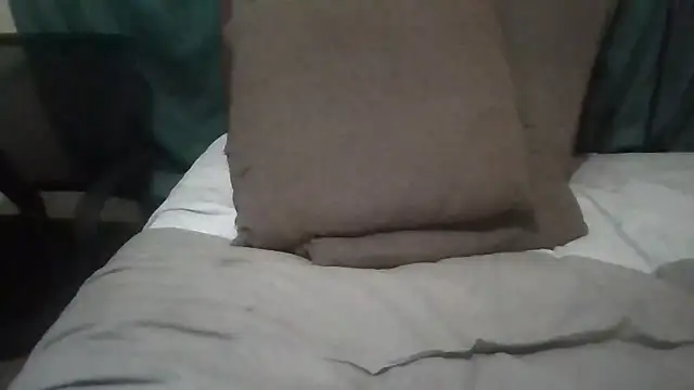 SmallGoodNutt live sex cam