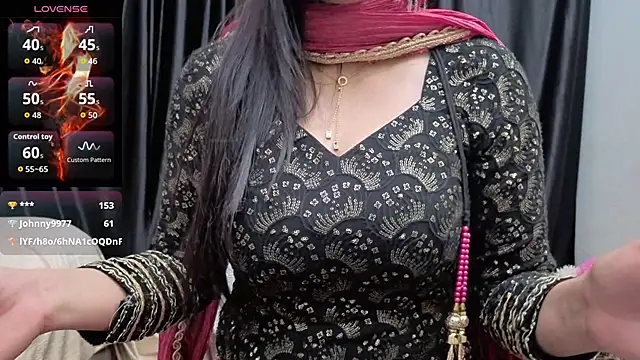 Madam-Mayaa's cam snapshot