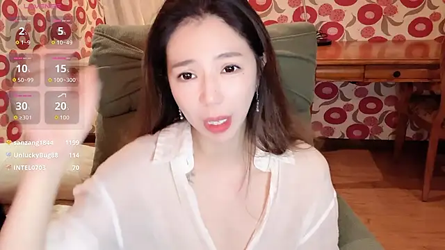 Agelin- live sex cam