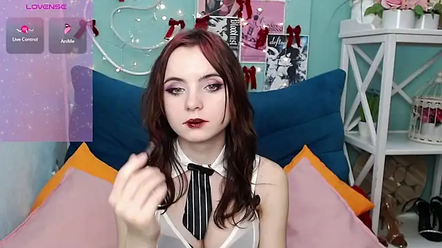 VivienneRo's cam snapshot