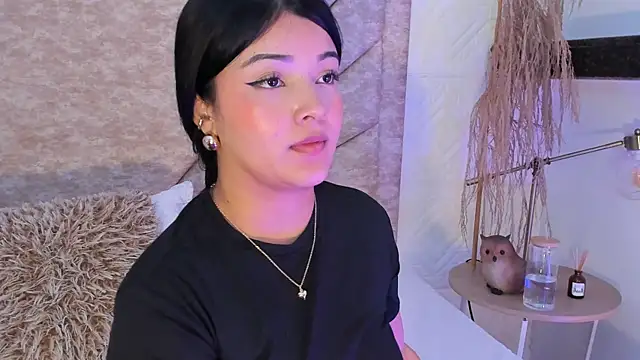 EmmaBlossom's cam snapshot