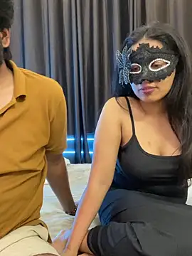 vickyandtania's cam snapshot