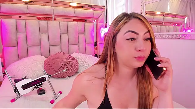 Katalina_Evans's cam snapshot