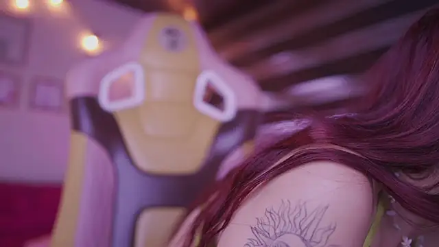 Rebecah_1's cam snapshot