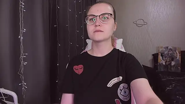 MissBrightShine's cam snapshot