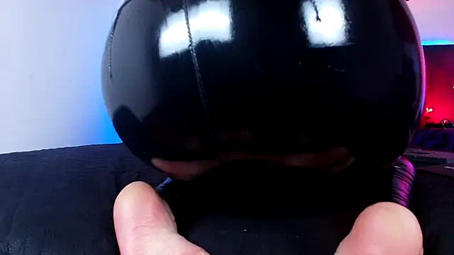 Alisse_Moore's cam snapshot