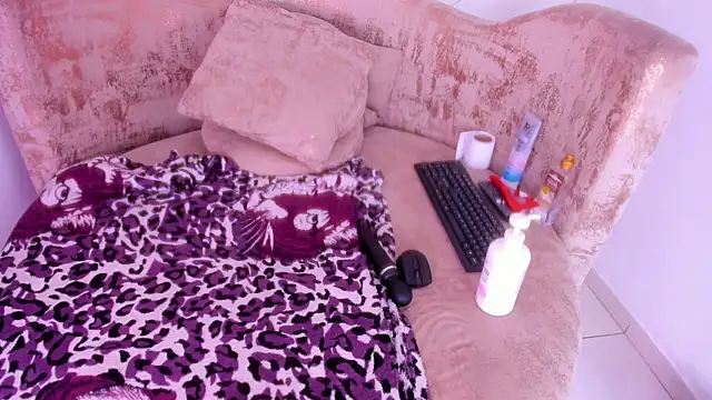 ebonydreams01's cam snapshot