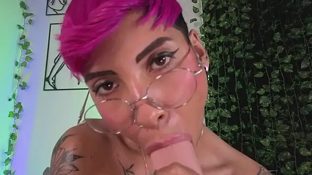 MiaMorgan_'s cam snapshot