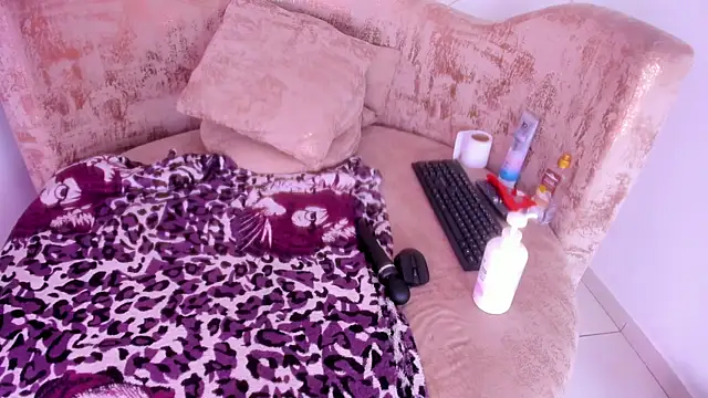 ebonydreams01's cam snapshot