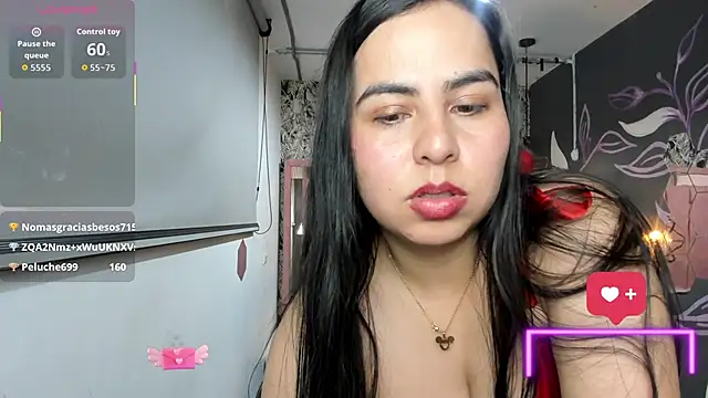 Aly_Smith_'s cam snapshot