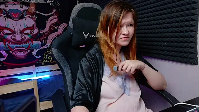 Nora_lovvvv's cam snapshot