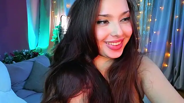 Lucy_louras's cam snapshot