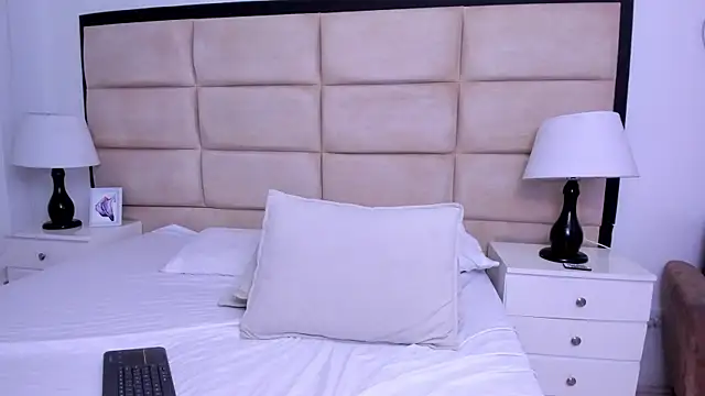 AnnyeWatson's cam snapshot