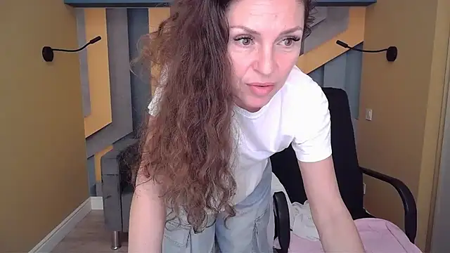 EllaLong's cam snapshot