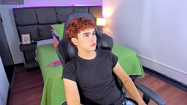 Aiiden_15's cam snapshot