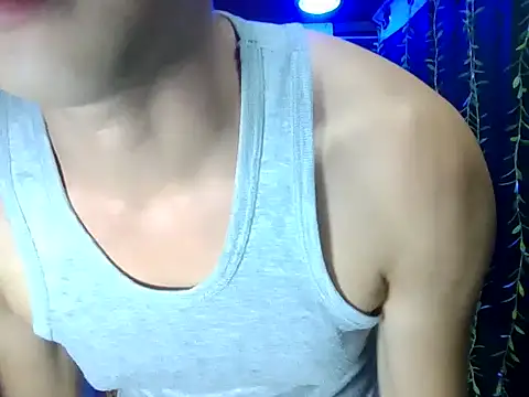 urhalfguyxx's cam snapshot