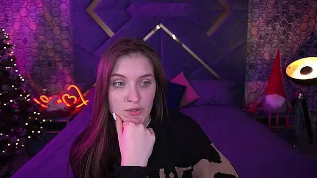 EmmyCharmm's cam snapshot