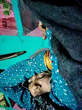 Pooja750's cam snapshot