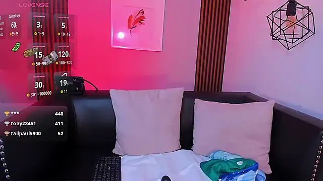 Nahiajhonson_'s cam snapshot