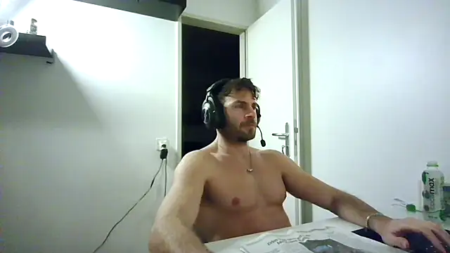 alpha-hunk live sex cam