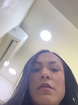 TiffanyyLam live sex cam