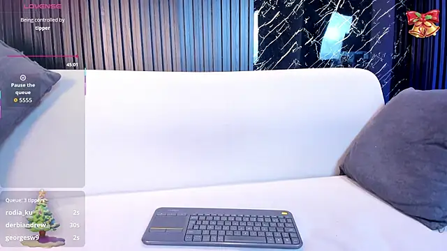 Aaron_Scoot live sex cam