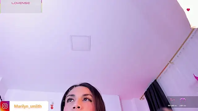 MarilynSmIith live sex cam