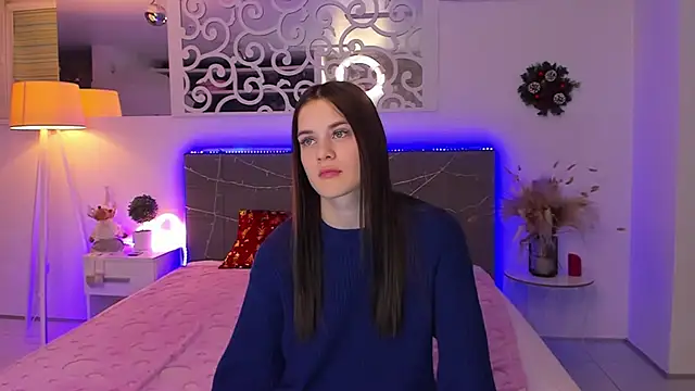 LuisaClover live sex cam