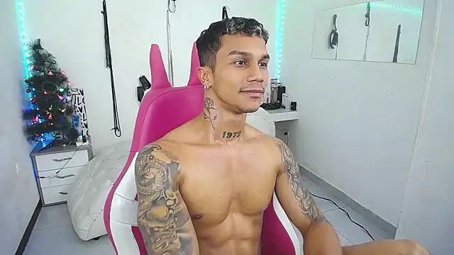 Leonard_Price live sex cam