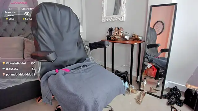 Ashley_leon_'s cam snapshot