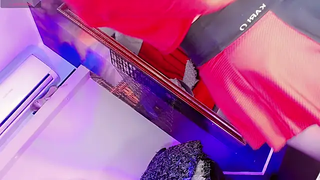 Tiiana_Glow10_ live sex cam