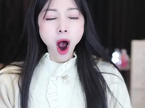 Nuyoah-77 live sex cam