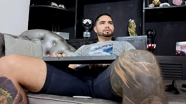 matteosantos live sex cam