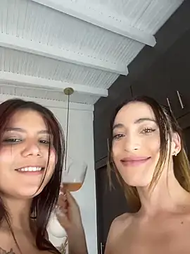 CherrySmirkXXX live sex cam