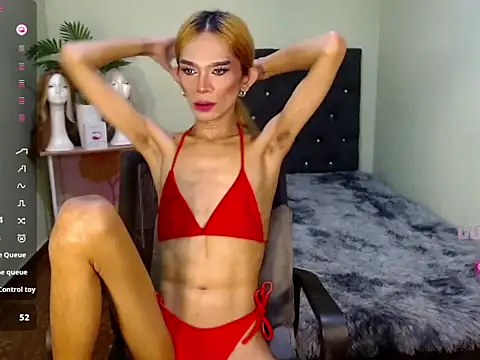 itsmeMonicaloove69 live sex cam