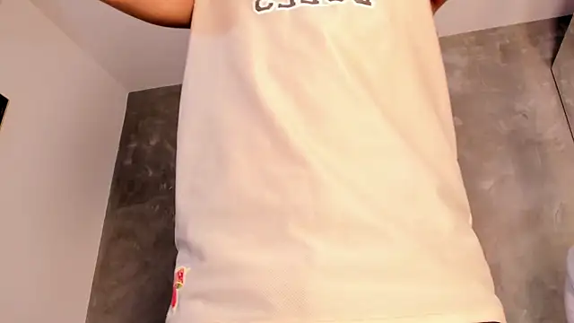 dylan_cross_ live sex cam