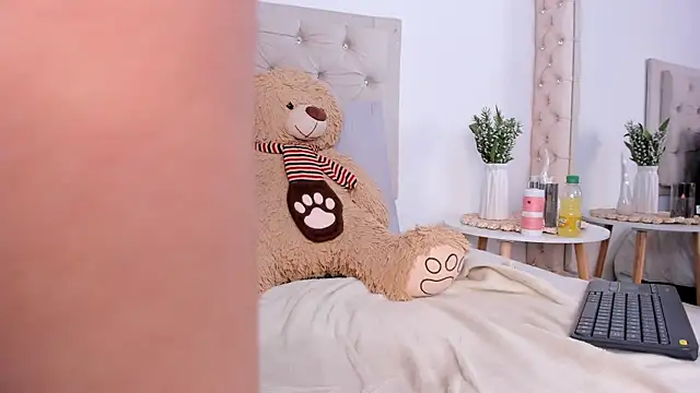 lorennahernandez01 live sex cam