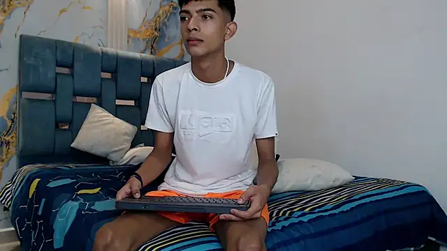 PRETTY_SEX1 live sex cam