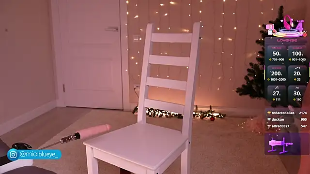 Miablueye live sex cam